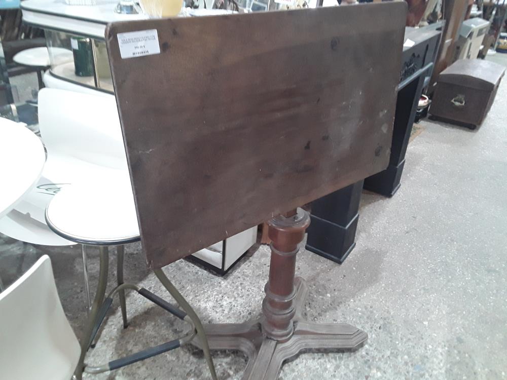 TABLE 89X52 DEFAUT PLATEAU TYPE VIGNERON INCLINABLE PIED TRIPODE