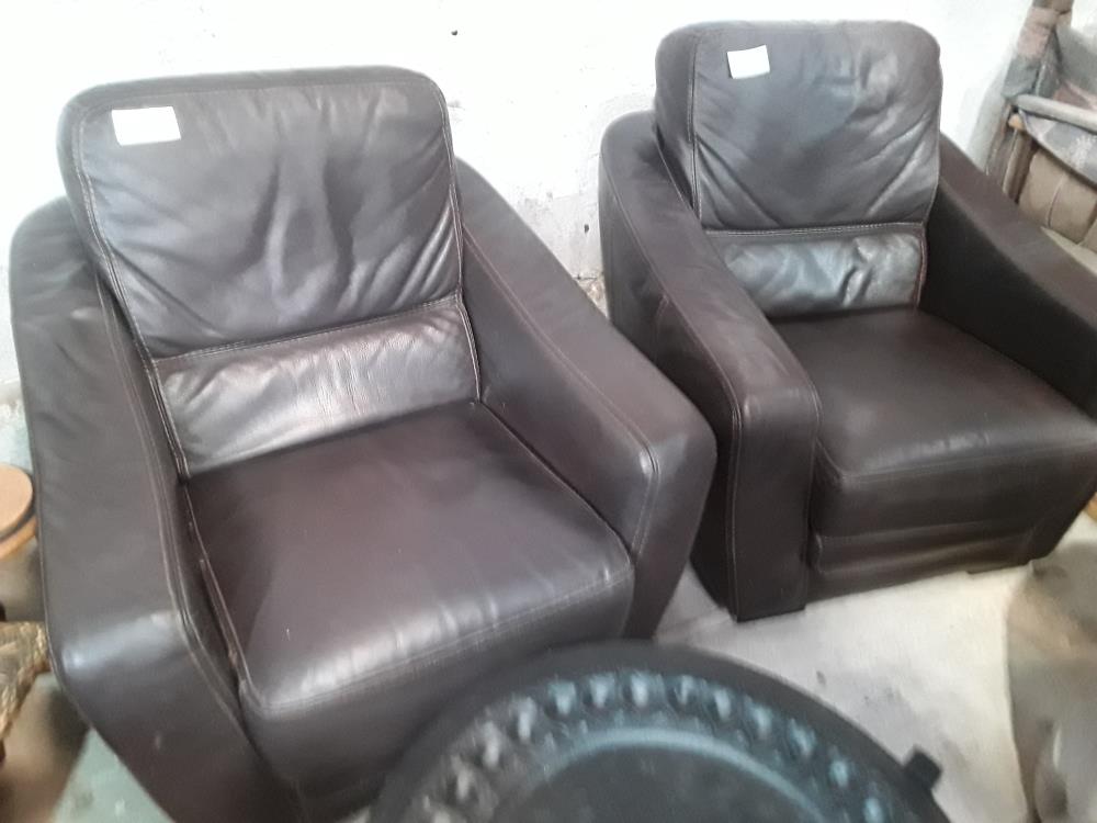 FAUTEUIL TYP CLUB CYIR MARRON WENGUE PETITES TRACES