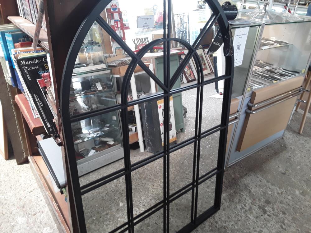 MIROIR FENETRE METAL NOIR  91/134CM 