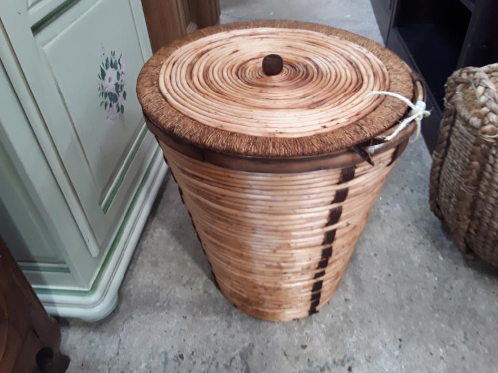 PANIER A LINGE RONDIN BOIS ET TISSU 50CM COUVERCLE CERCLE ROTIN