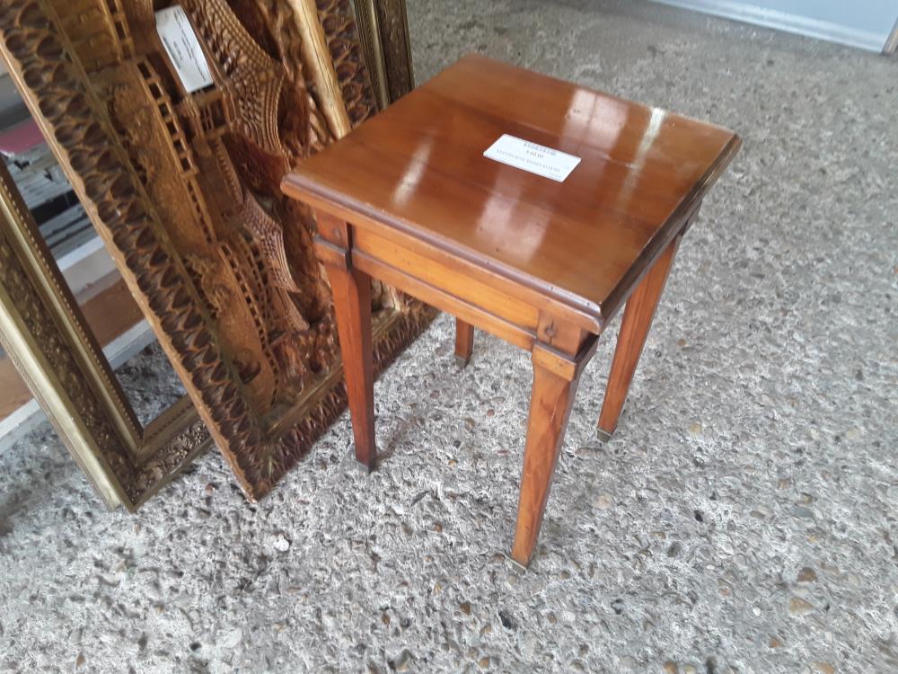 SELETTE CARREE 30CM MERISIER