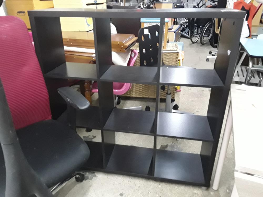 ETAGERE 9 CASES  NOIRE RECT
