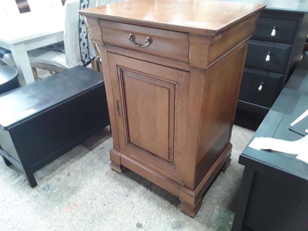 CONFITURIER CHENE MASSIF 1T 1P 