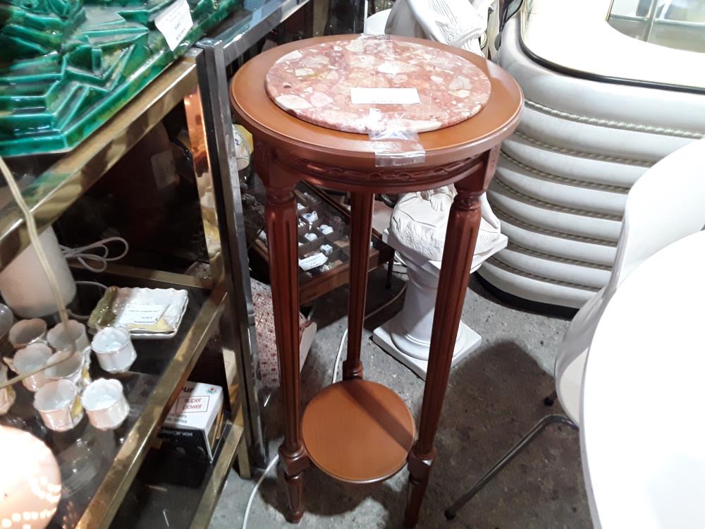 SELETTE MERISIER RONDE MARBRE ROSE 3PIEDS STYLE LXVI