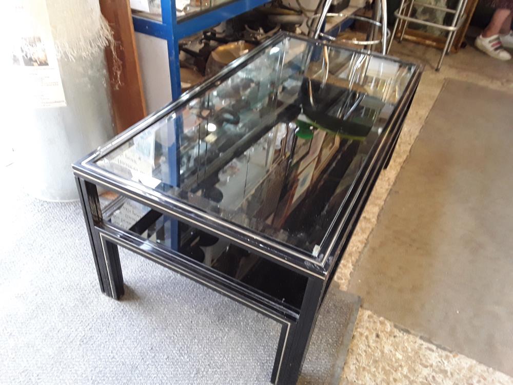 TABLE BASSE NOIRE PIERRE VANDEL 54X105 2 PLATEAUX VERRE