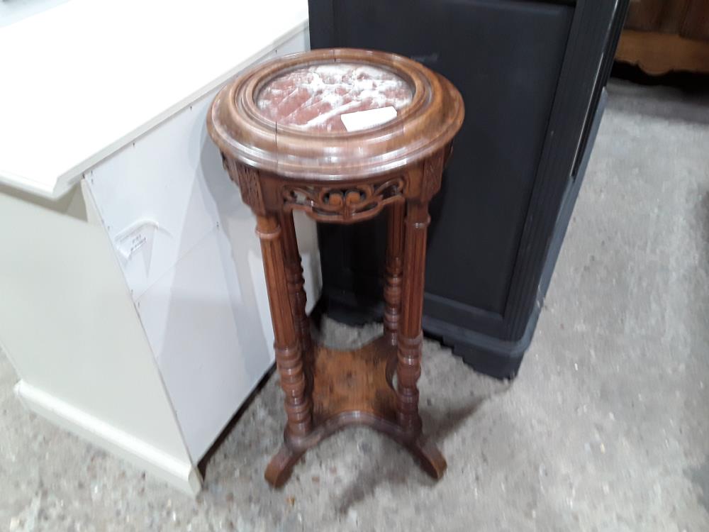 SELLETTE PLATEAU MARBRE ROND ROSE 4 COLONNES