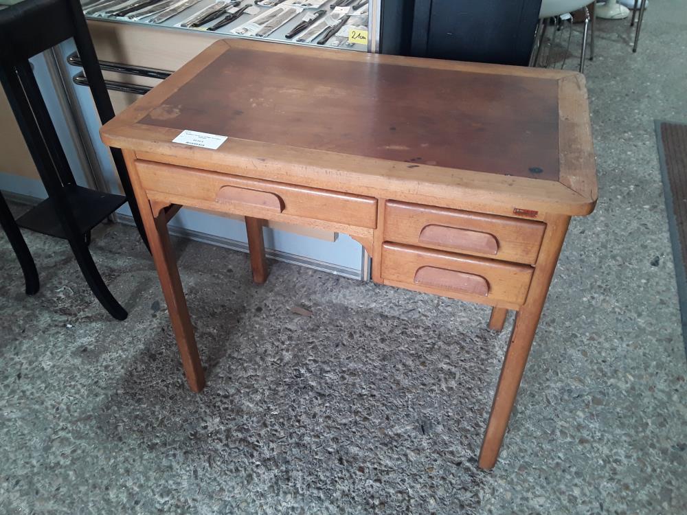 BUREAU AN 50 3T FORBO PLATEAU TACHES 