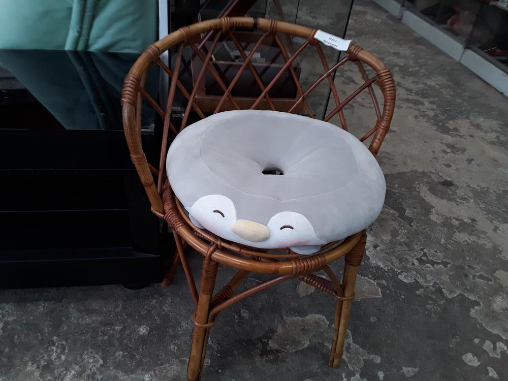CHAISE ENFANT BAMBOU MIEL RONDE AVEC COUSSIN GRIS