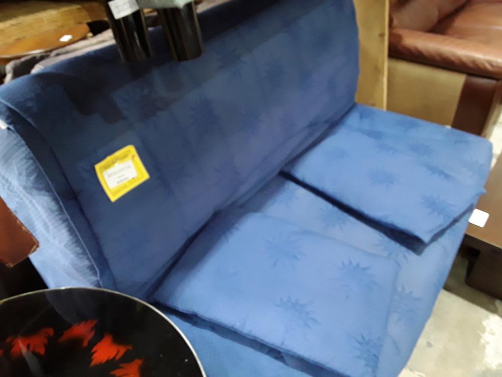 BANQUETTE BZ  140X190 MATELAS MOUSSE TISSU BLEU PETITS TACHES 