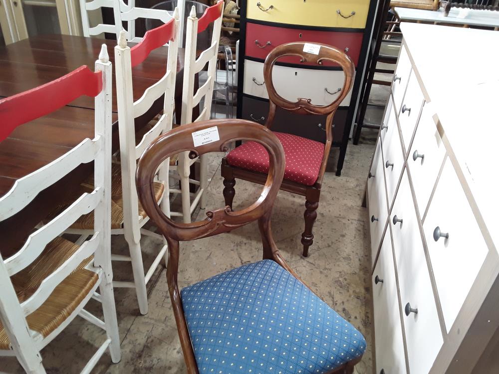 CHAISE ACAJOU ASSISE TISSU ROUGE OU BLEU CHINE