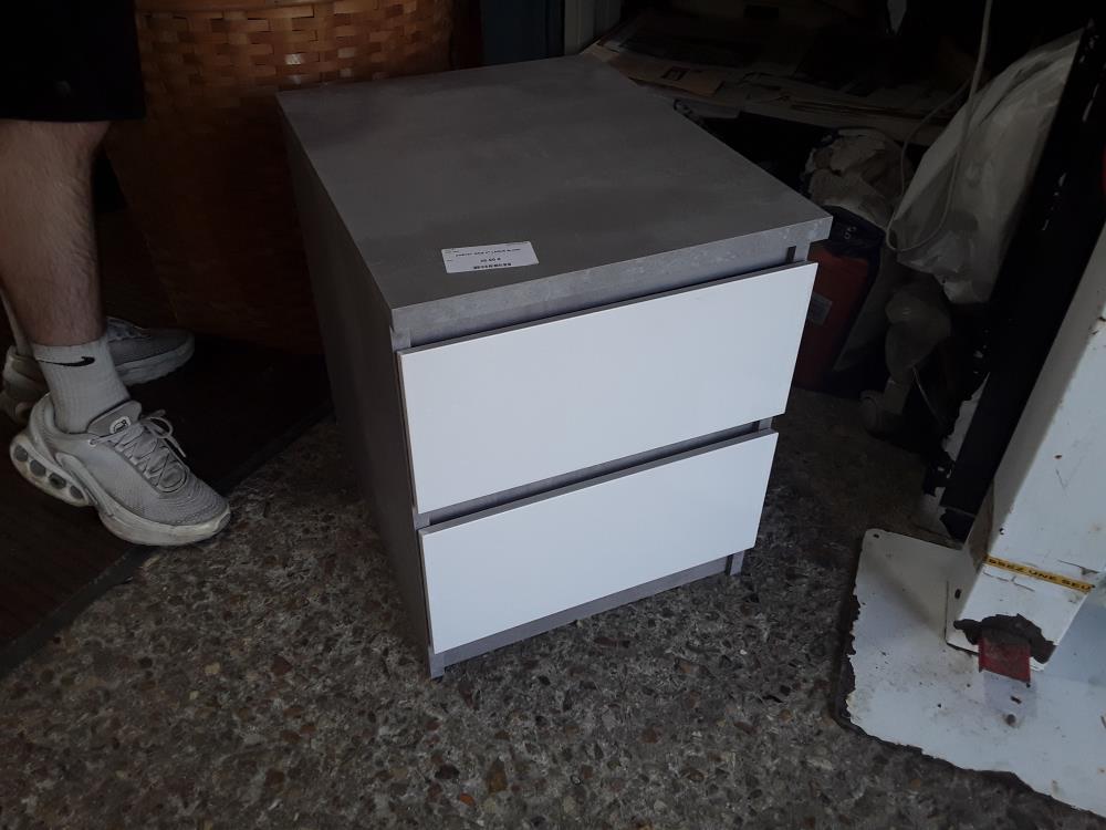 CHEVET GRIS 2T LAQUE BLANC