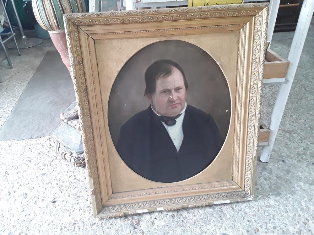 PORTRAIT HOMME NOTABLE AVEC ACCIDENTS PIENTURE CADRE DORE GM