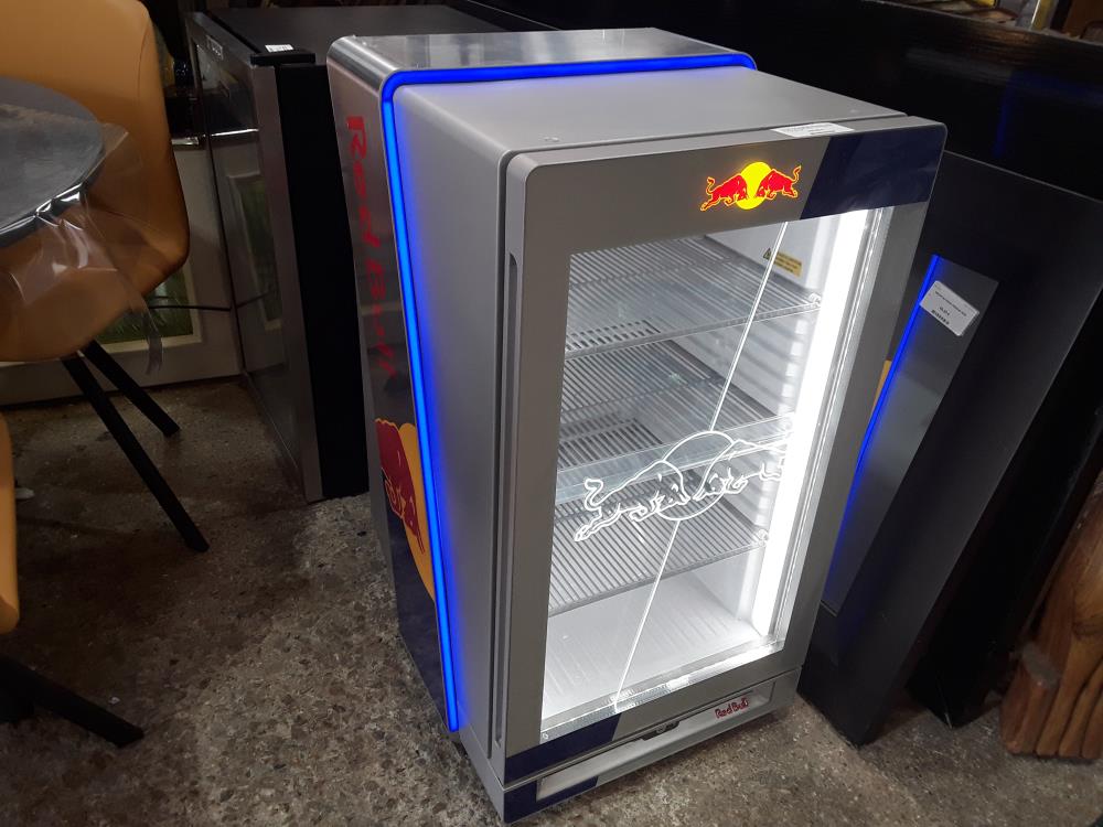 VITRINE REFRIGEREE RED BULL 2025 SANS CLE SANS LES 3  BOUTONS DE REGLAGES