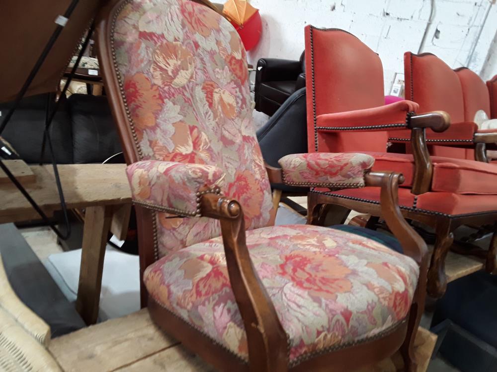 FAUTEUIL VOLTAIRE TISSU FLEURIS A MECANISQUE RELAX