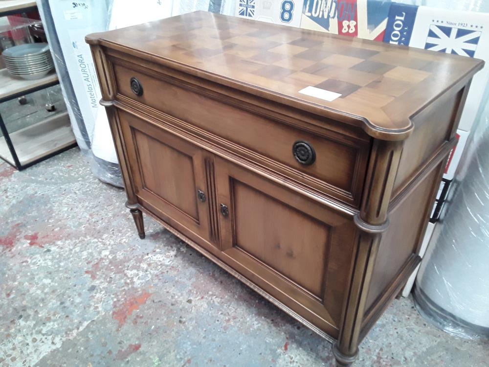 COMMODE MERISIER PLATEAU ABATTANT DECOR  DAMIER  2 T