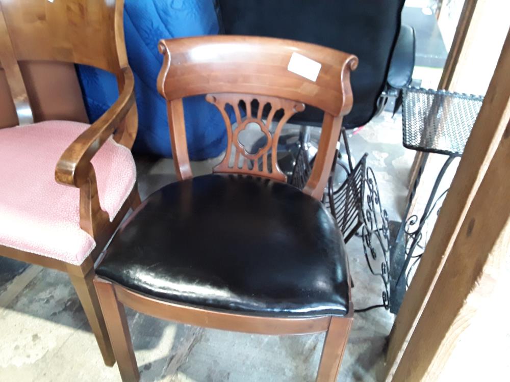 CHAISE BOIS EXO DOSSIER AJOURE ASSIE SIMILI NOIR