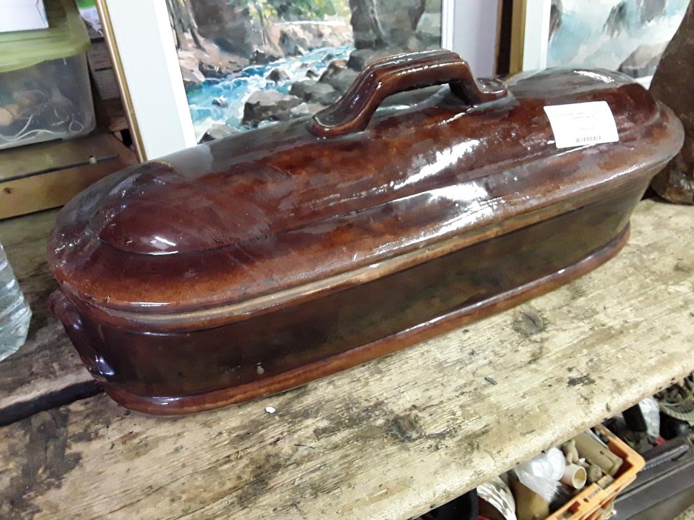 TERRINE OVALE GM   TERRE CUITE EMAILLEE MARRON 19EME