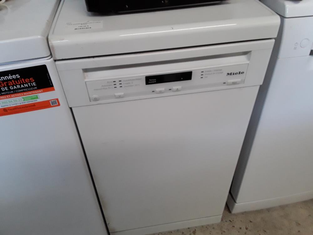 LAVE VAISSELLE 9 COUVERTS MIELE BLANC