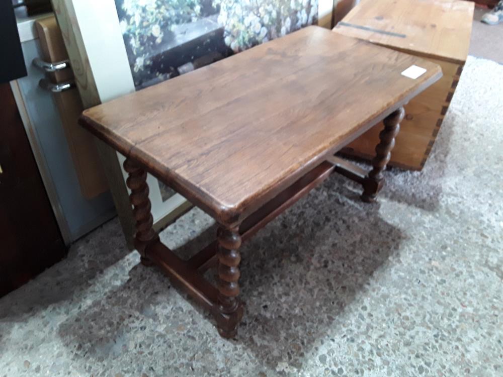 TABLE BASSE CHENE MASSIF 90X47 PIEDS TORSADES