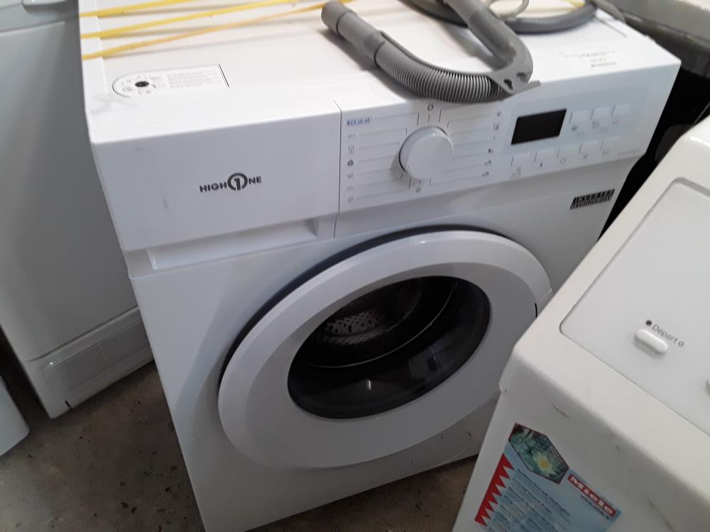 MACHINE A LAVER HIGHONE HUBLOT WF510BW566C 5 KG
