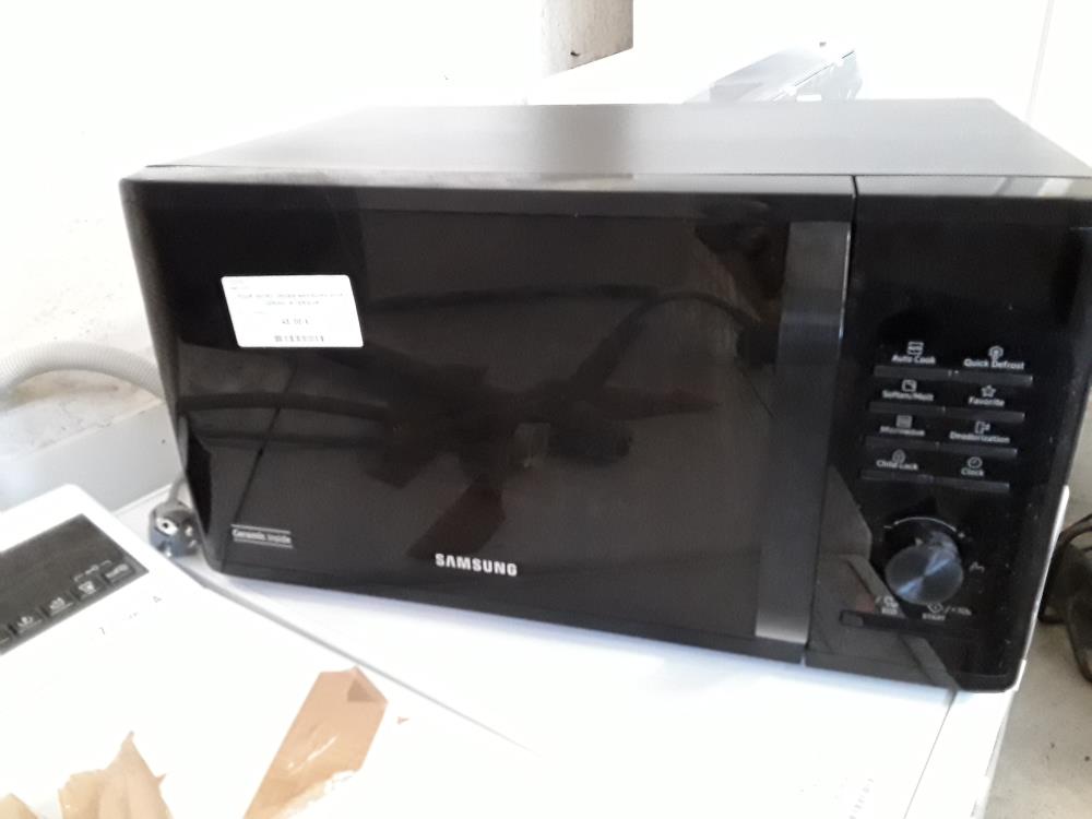 FOUR MICRO ONDES SAMSUNG NOIR CERMIC INTERIEUR 