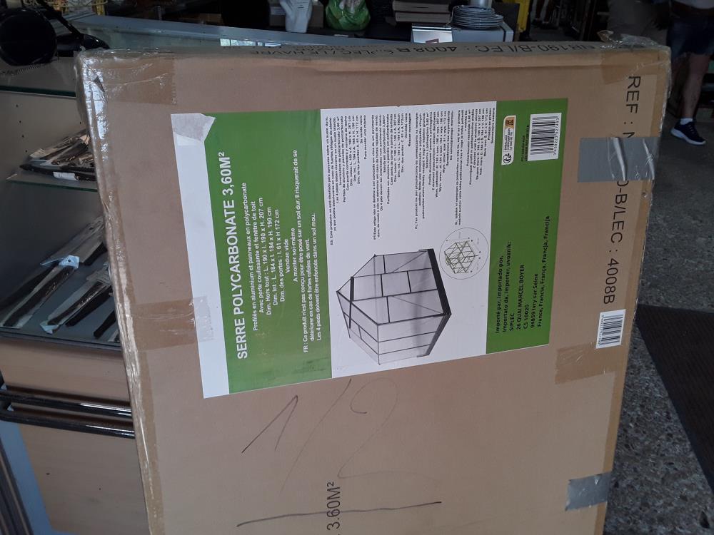 SERRE 190X190X207 EMBALLEE DANS 2 CARTONS ACHETEE 30:07:26 