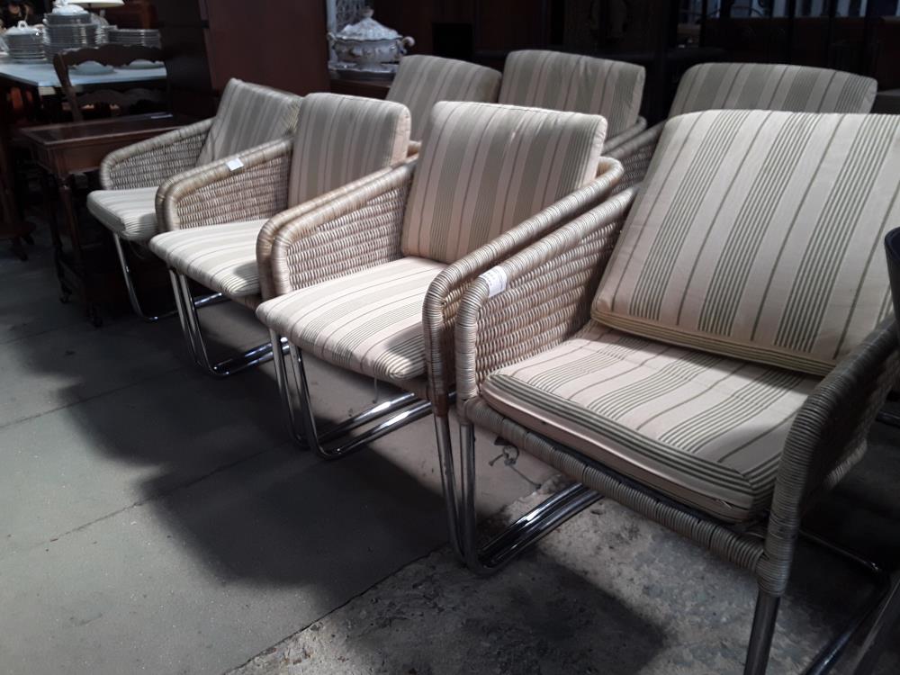 FAUTEUIL SCOUBIDOU AVEC COUSSINS DISPONIBLE 8 AUTRES