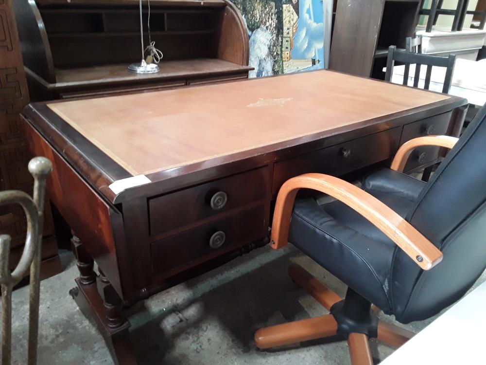 BUREAU ANGLAIS DESSUS CUIR + ABATTANTS