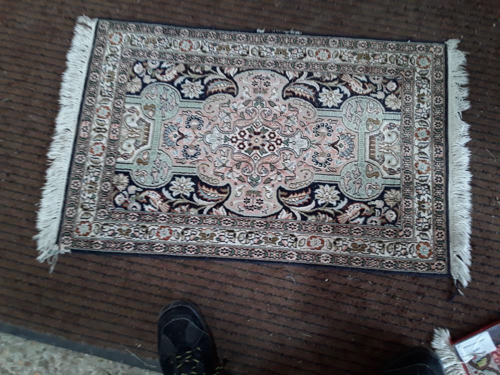 TAPIS LAINE BLEU 60X90CM