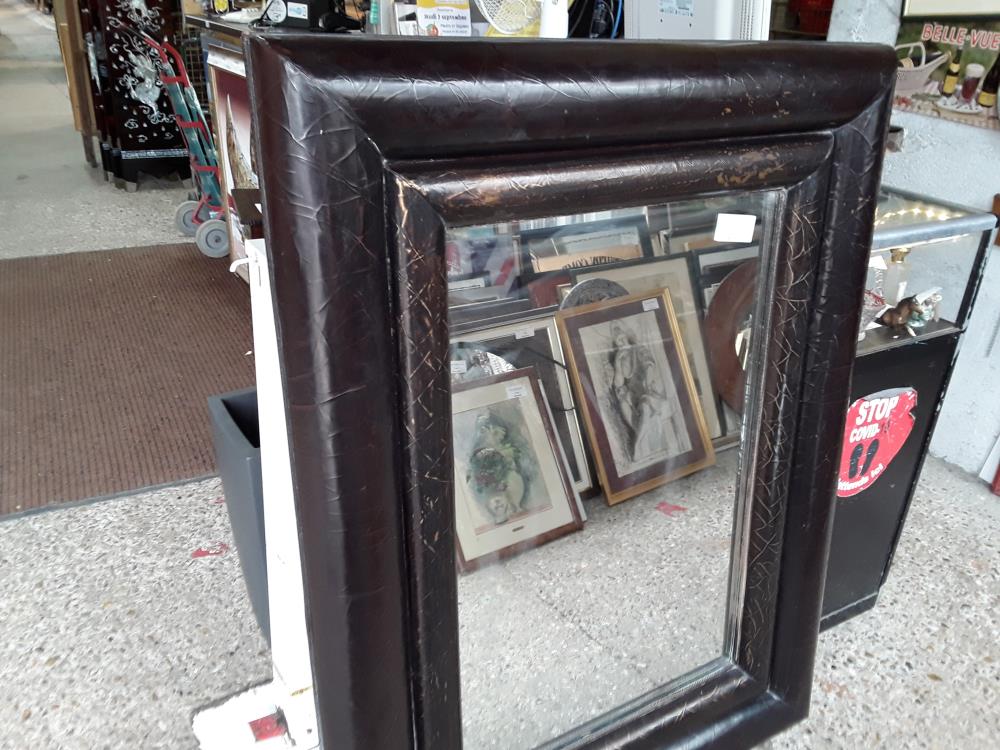MIROIR 113X163 GROSE CADRE FACON CUIR WENGUE