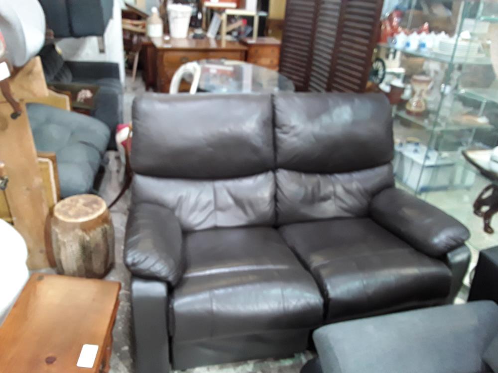 CANAPE 2 PLACES RELAX MECANIQUE CUIR WENGUE AVEC PETITES GRIFFURES