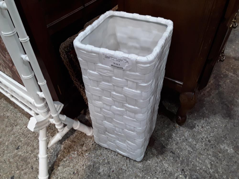 PORTE PARAPLUIE CERAM FACON TRESSE BLANC CARRE 21CM NOVO