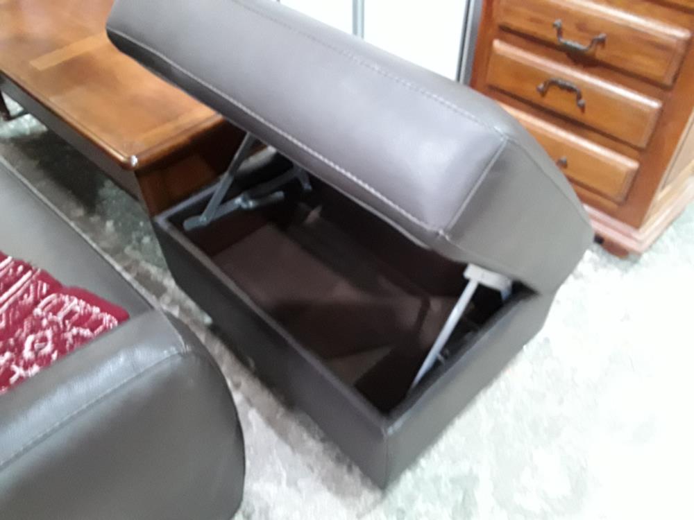 POUF COFFRE CUIR MARRON 