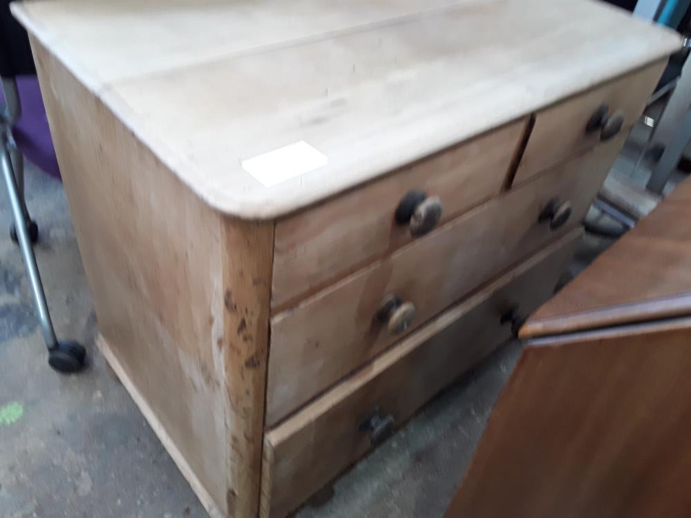 COMMODE   BOIS CLAIR 4T DT 2PM PLATEAU FENDU