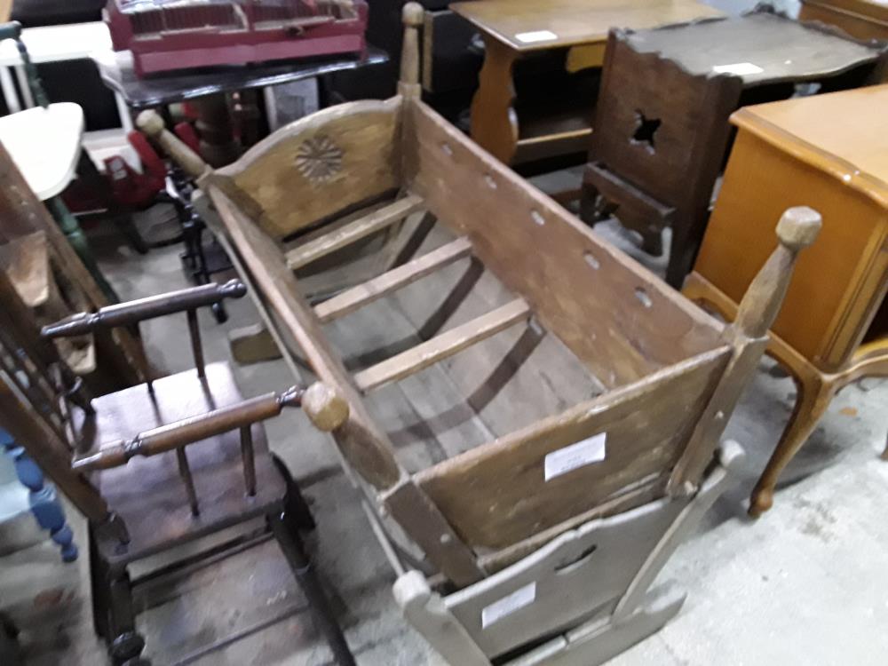 BERCEAU BOIS ANCIEN TEINTE
