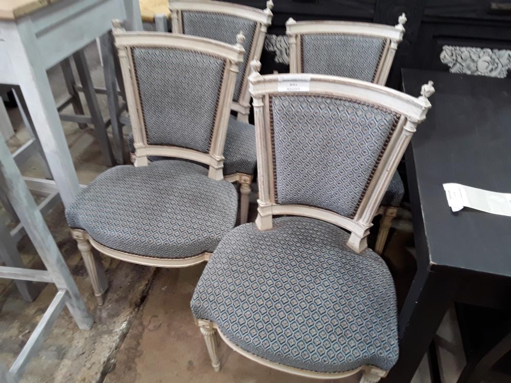 SERIE DE 4 CHAISES STYLE L XVI VELOURS BLEU MANQUE 1 ORNEMENT