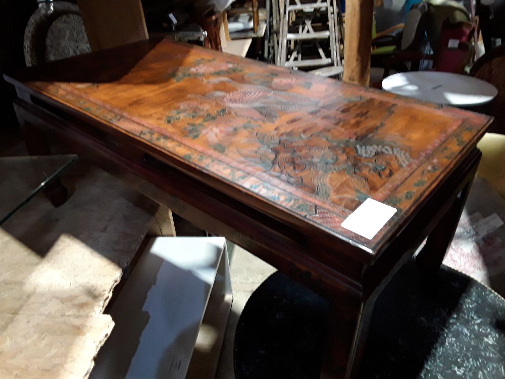 TABLE BASSE LAQUEE CHINOISE 100X50 DECOR OISEAUX TEINTE FONCEE
