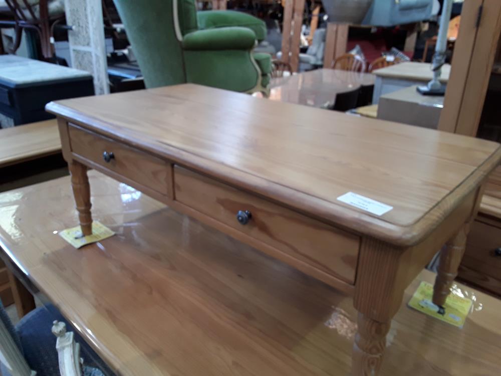 TABLE BASSE PIN MASSIF 115X60 2T TRACES