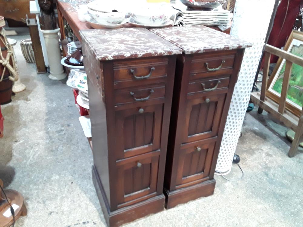 PAIRE DE MEUBLES CHENE COLONNES MABRE ROSE 2T 1ABBATTANT