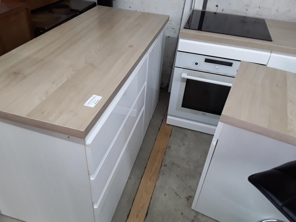 CUISINE 3 BLOCS BAS LAQUEE BLANCHE+ PLAQUE INDUCTION+FOUR WHIRLPOOL