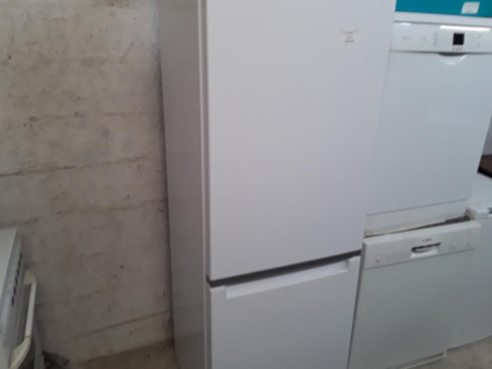 REFRIGERATEUR CONGELATEUR WHIRLPOOL