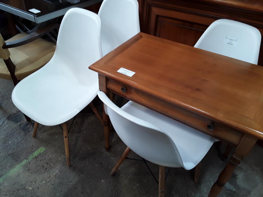 SERIE DE 4 CHAISES COQUE BLANCHE PIED NAT 