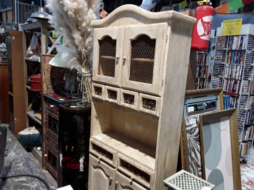 MEUBLE BOIS CERUSE BEIGE 2P GRILLAGE 2P 5T GRAINETIER
