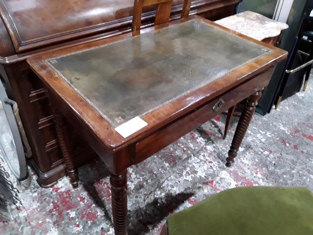 PETIT BUREAU 85/51CM ECRITOIRE VERT 1T PIEDS TOURNES