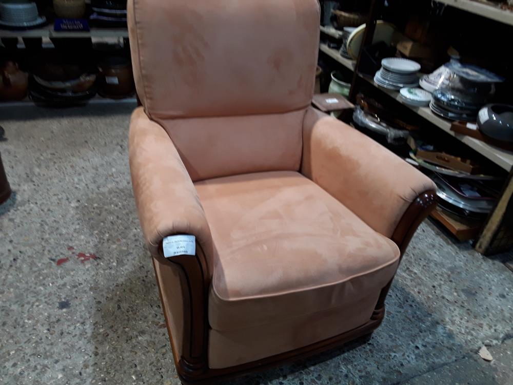 FAUTEUIL VELOURS CORAIL LELEU 