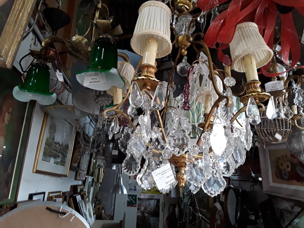 LUSTRE A PAMPILLES 4 LUX BRONZE BOULE A LA CAISSE