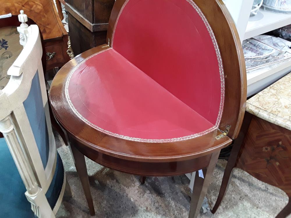 TABLE DE JEU DEMI LUNE ACAJOU  PLATEAU CUIR ROUGE