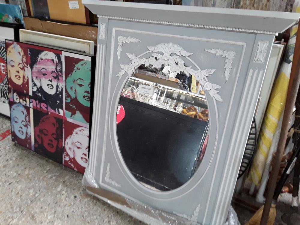 MIROIR GRIS ET BLANC 85/100CM COUNTRY CORNER AVEC DEFAUTS DS LE BAS