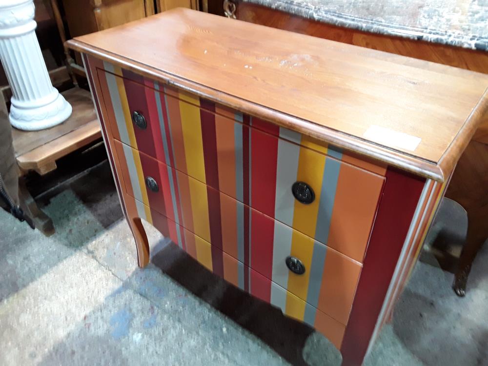 COMMODE 2T FACADE A RAYURES MULTICOLRES PLATEAU CHENE POIGNEES A REVOIR