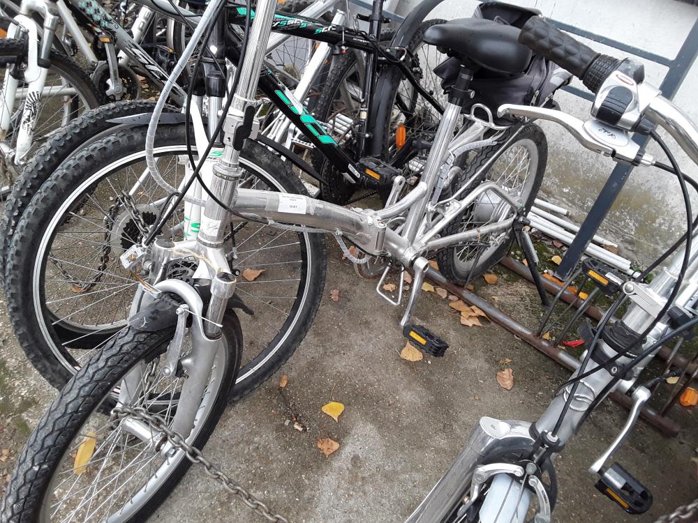 VELO TOUT PLIANT SUSPENDU ARGENTE